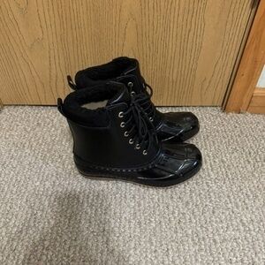 Just Fab NWOB "Evi" Size 9 Solid Black Lace-Up Duck Boots